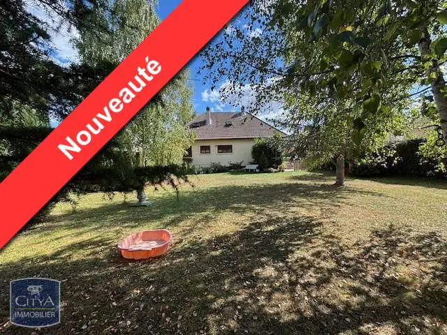 Photo 1 Maison 7 pièces 144m²