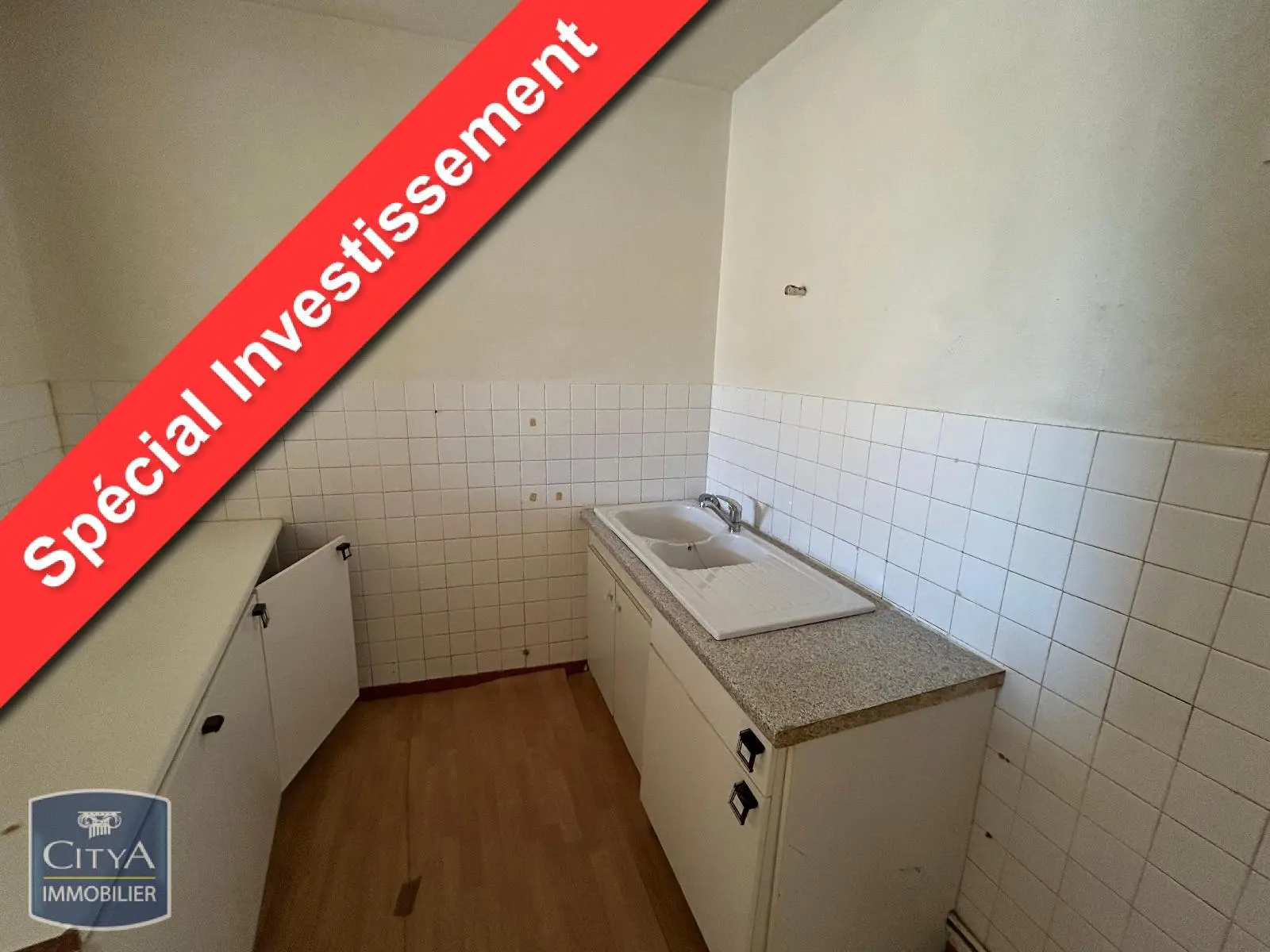 Photo 2 Immeuble 250m²