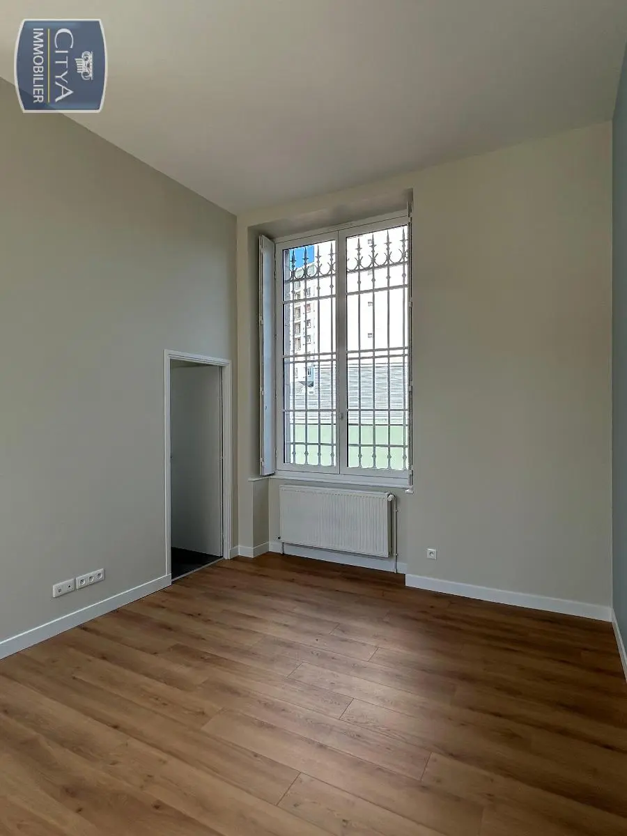 Photo 4 Appartement 1 pièce 33.74m²