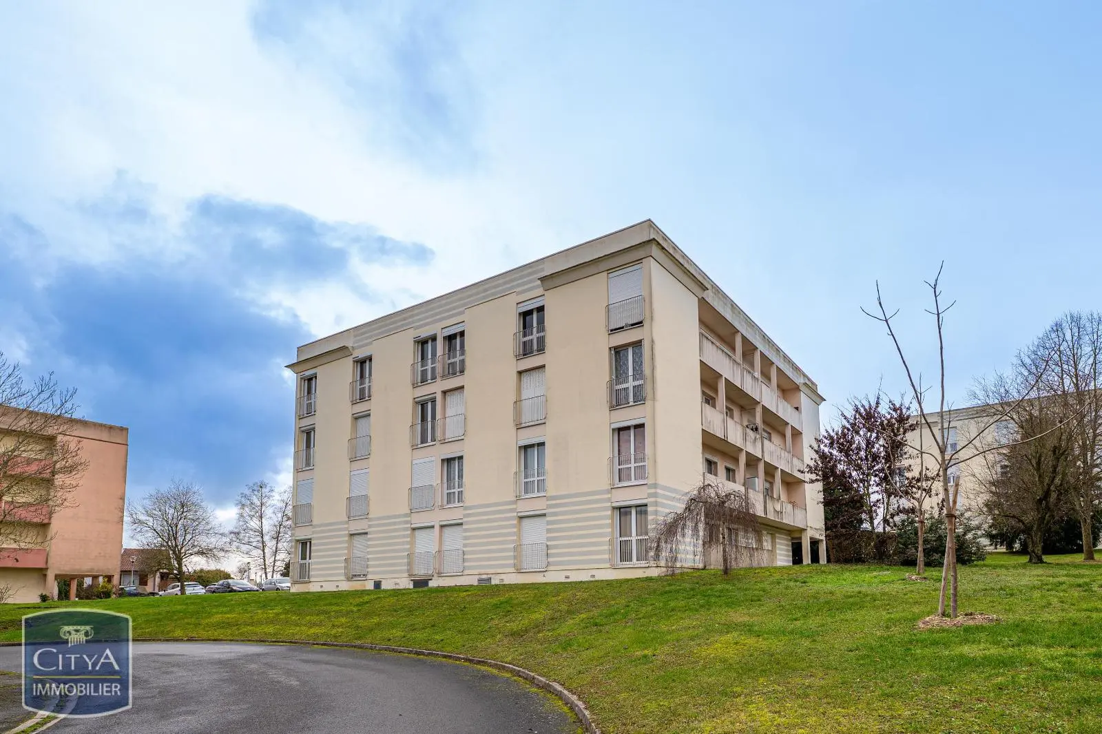 Photo 1 Appartement 4 pièces 77.1m²