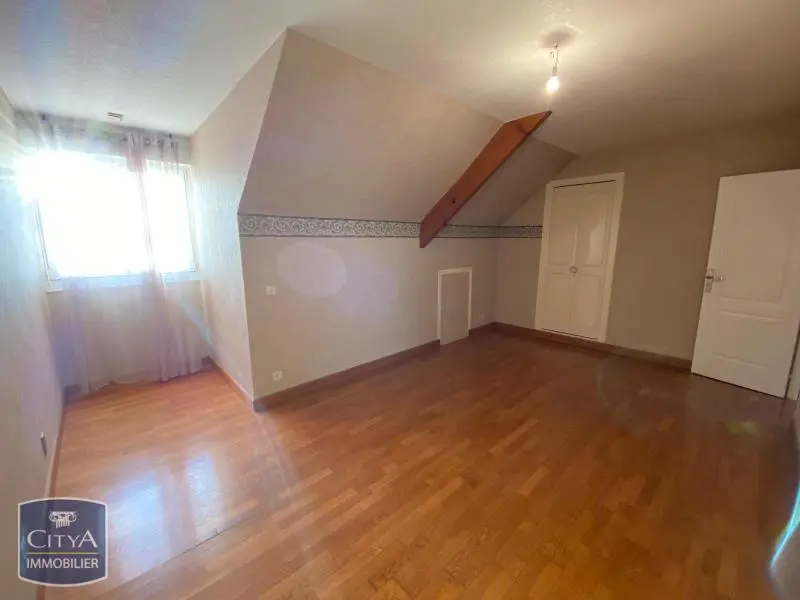 Photo 9 Maison 8 pièces 280m²