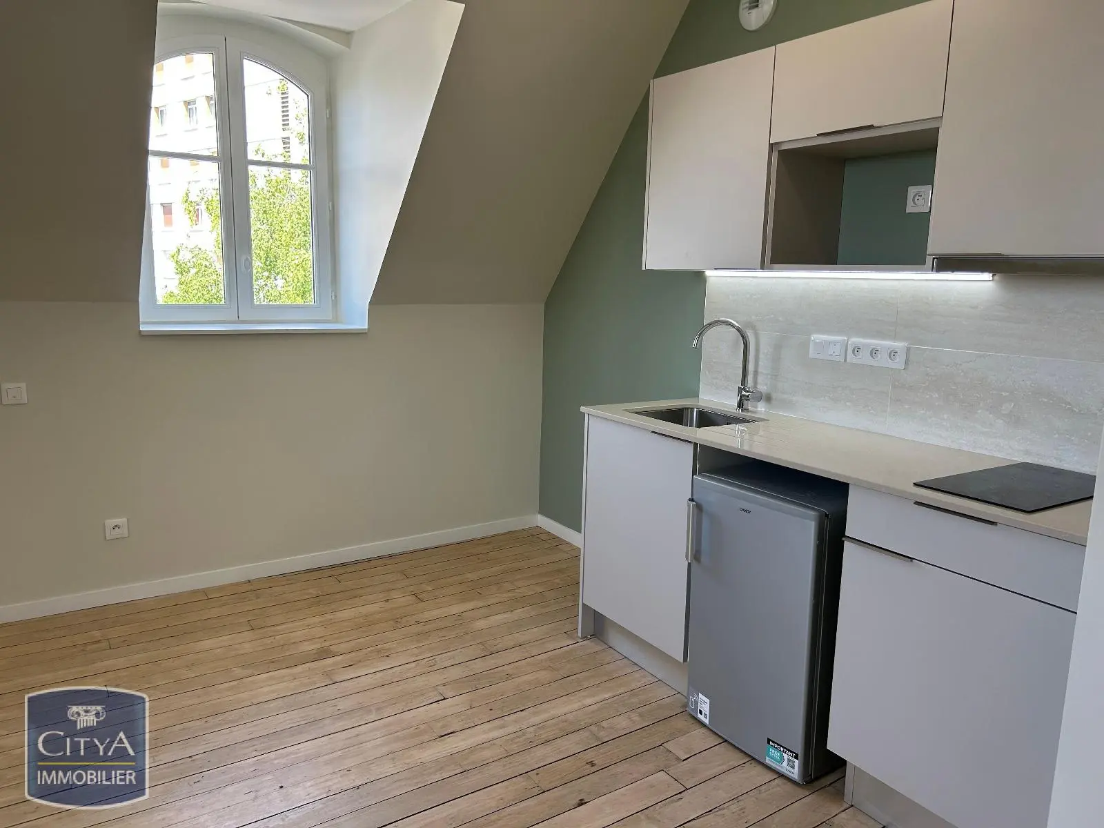 Photo 1 Appartement 1 pièce 25.22m²