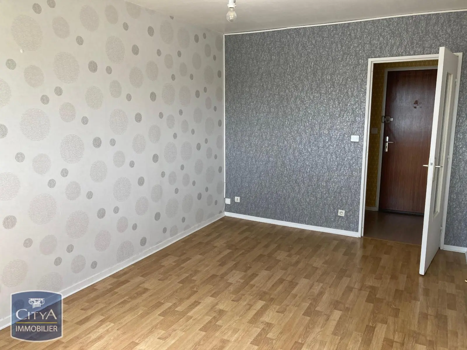 Photo 11 Appartement 1 pièce 27.68m²