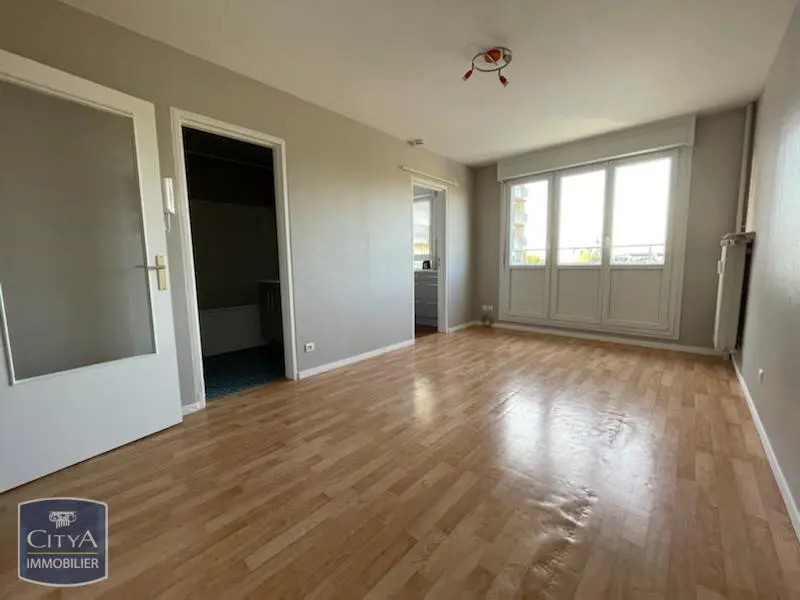 Photo 3 Appartement 1 pièce 27.42m²