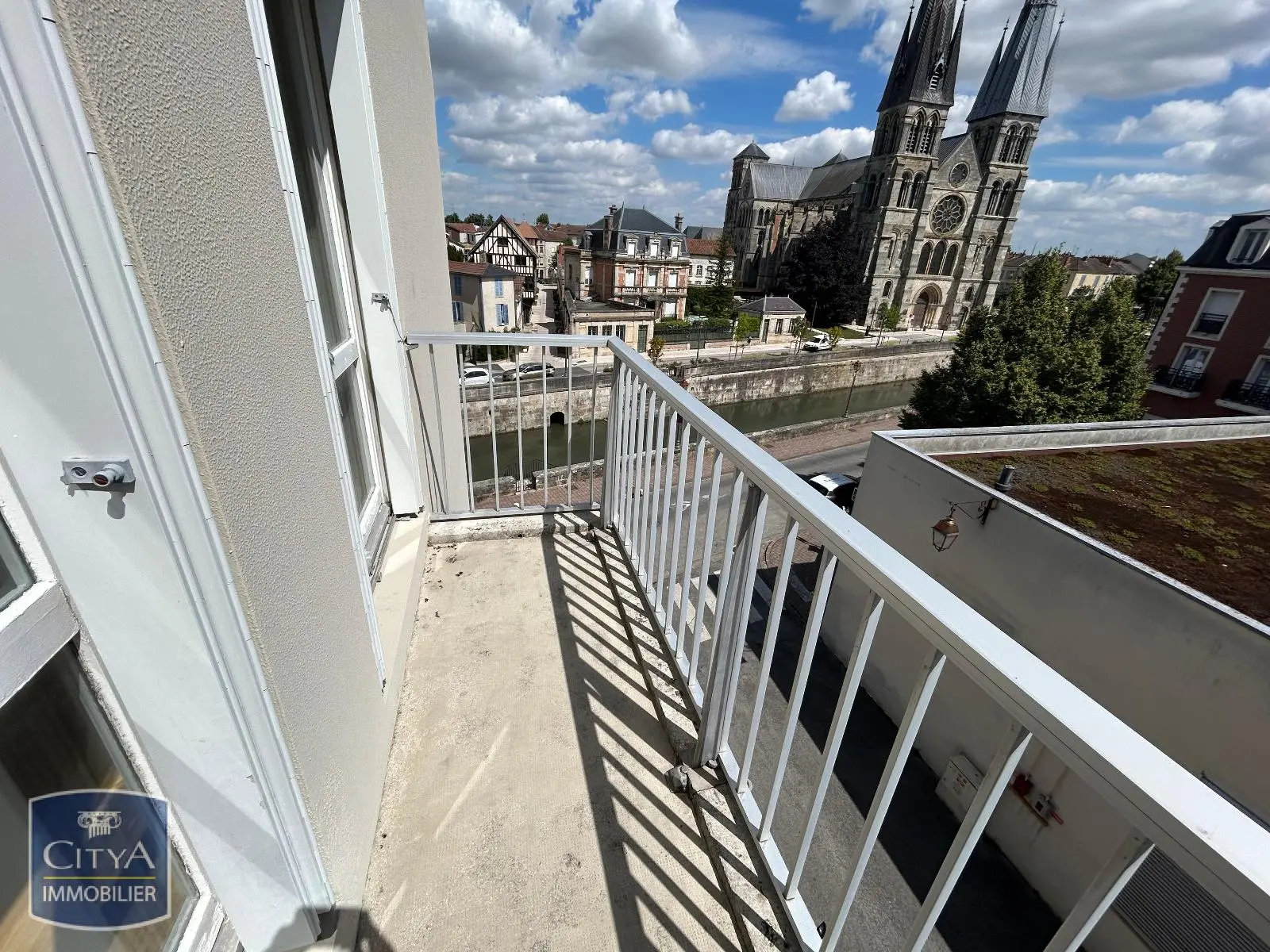 Photo 2 appartement Châlons-en-Champagne