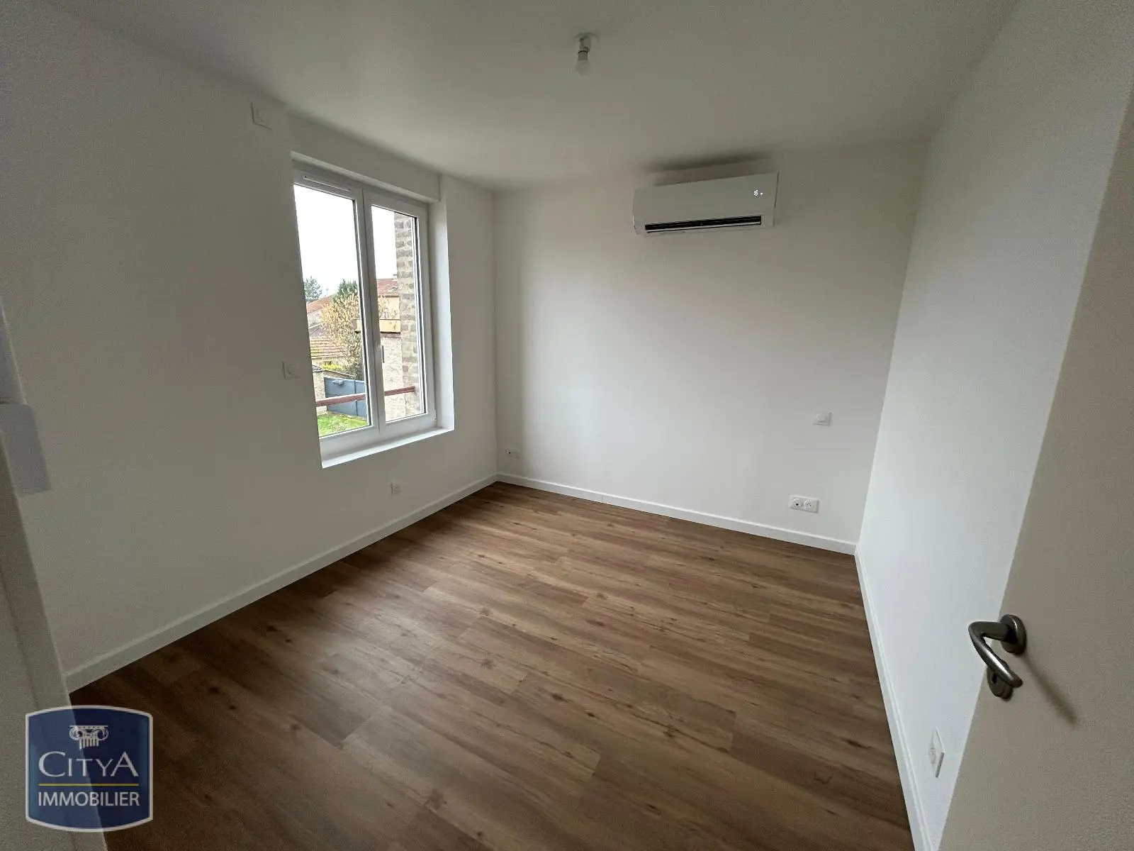 Photo 15 Maison 4 pièces 90.75m²