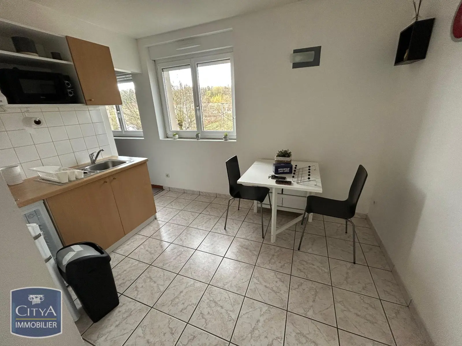 Photo 2 Appartement 1 pièce 22.59m²