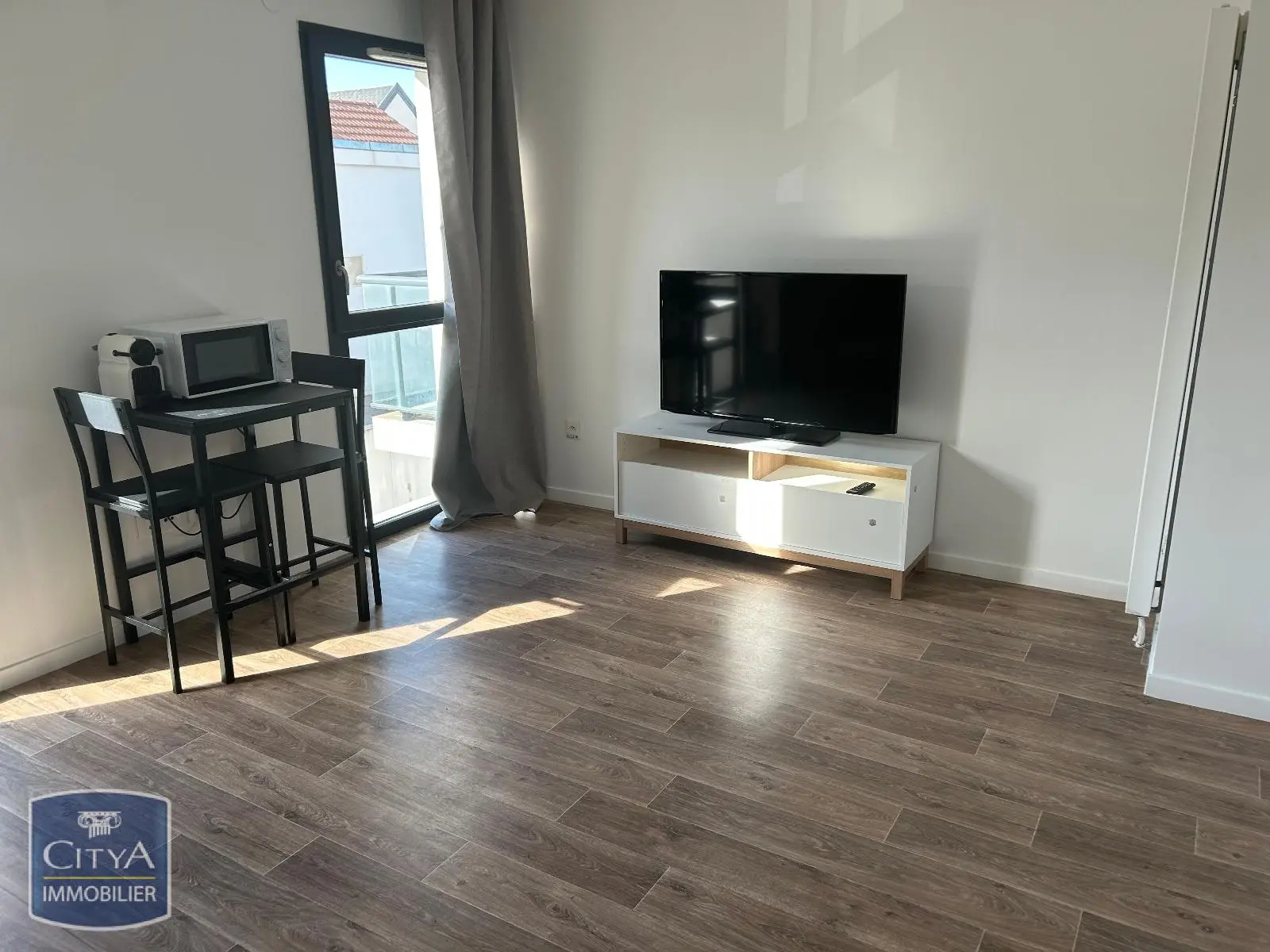 Photo 3 Appartement 1 pièce 26.97m²