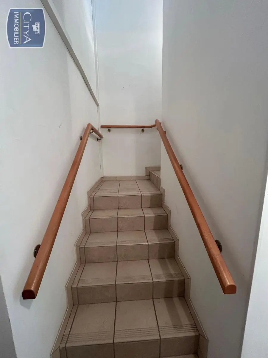 Photo 2 Immeuble 272m²