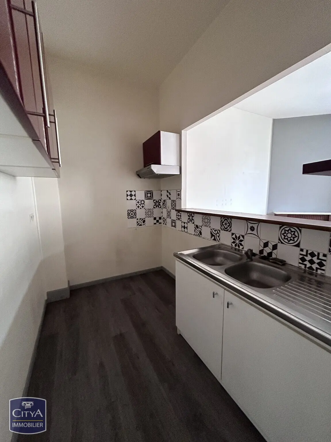 Photo 2 Immeuble 275m²