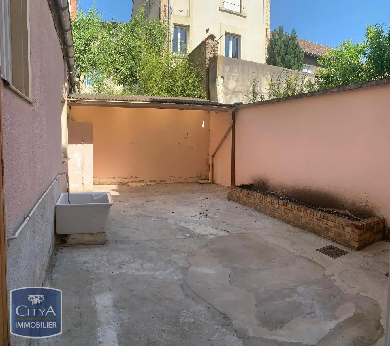 Photo 2 immeuble Châlons-en-Champagne