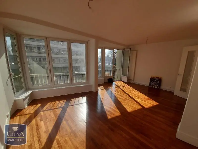 Photo 1 Appartement 4 pièces 104.18m²