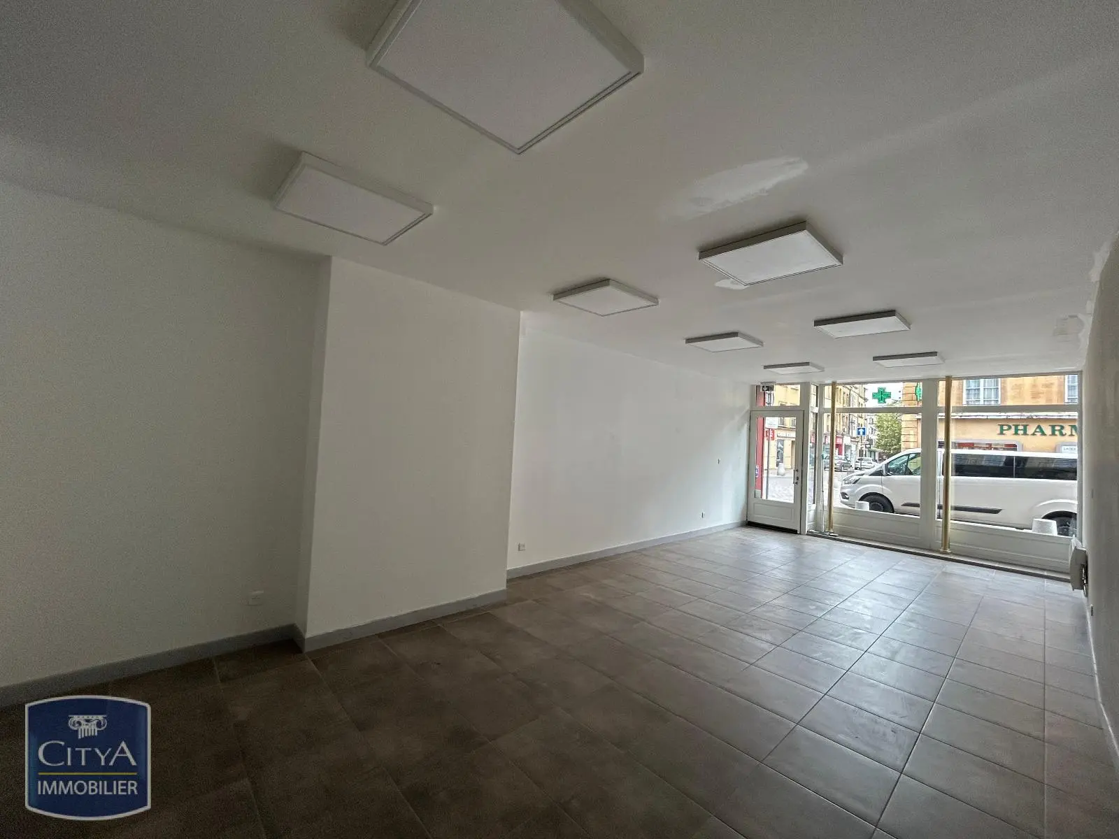 Photo 3 Local Commercial 44.96m²