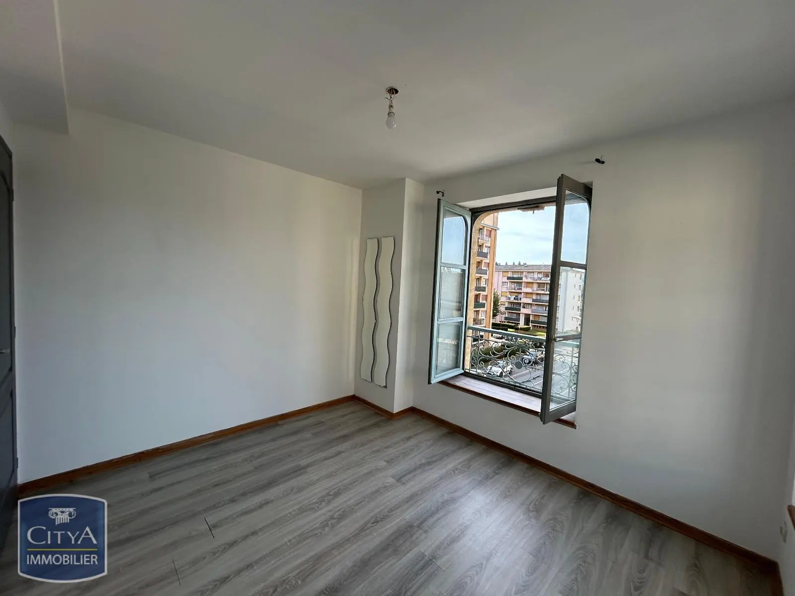 Photo 6 Appartement 4 pièces 80.76m²