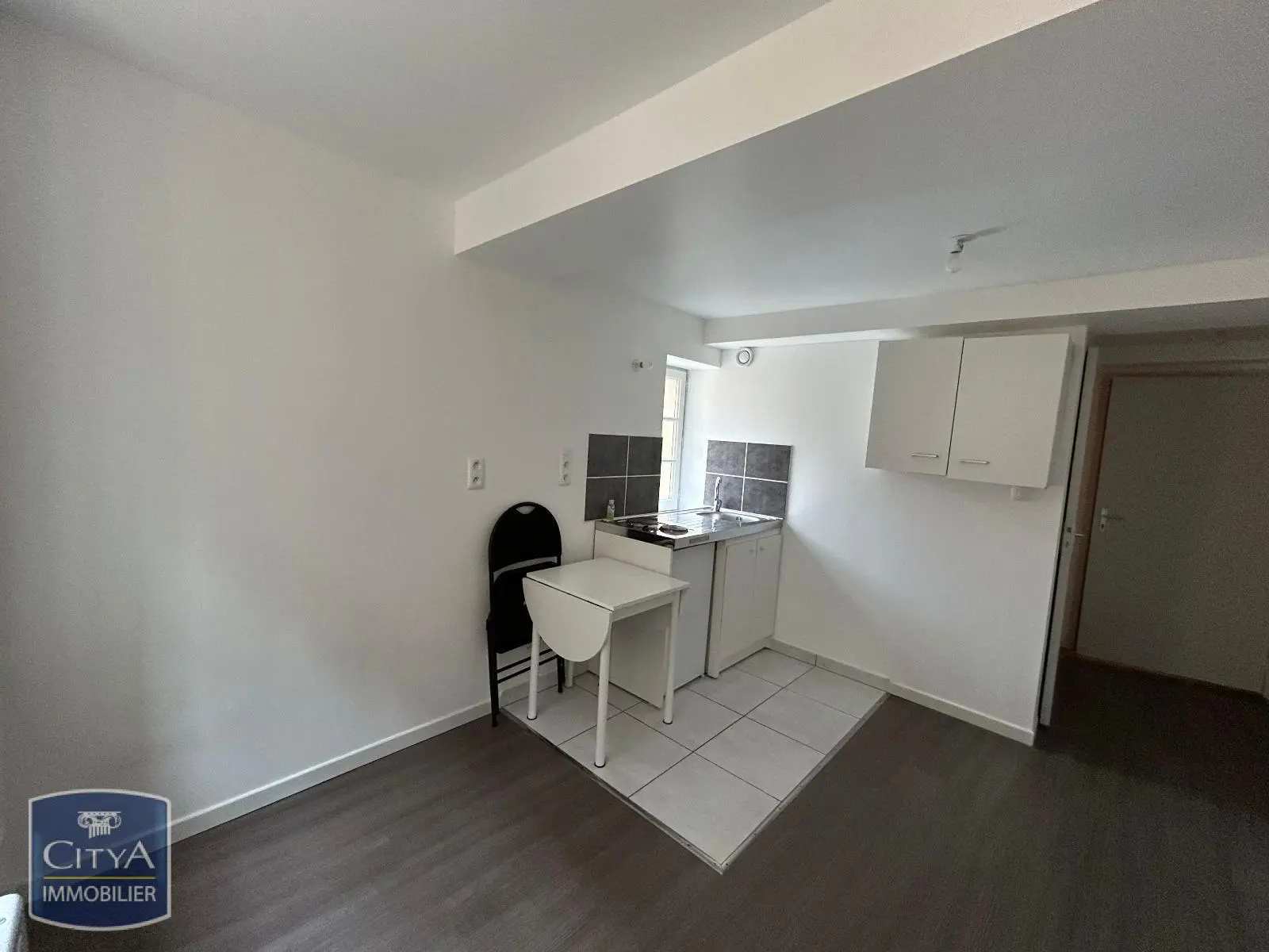 Photo 2 Appartement 1 pièce 15.65m²
