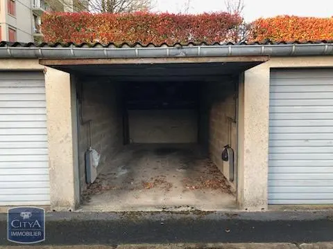 Photo 1 Parking 16m²