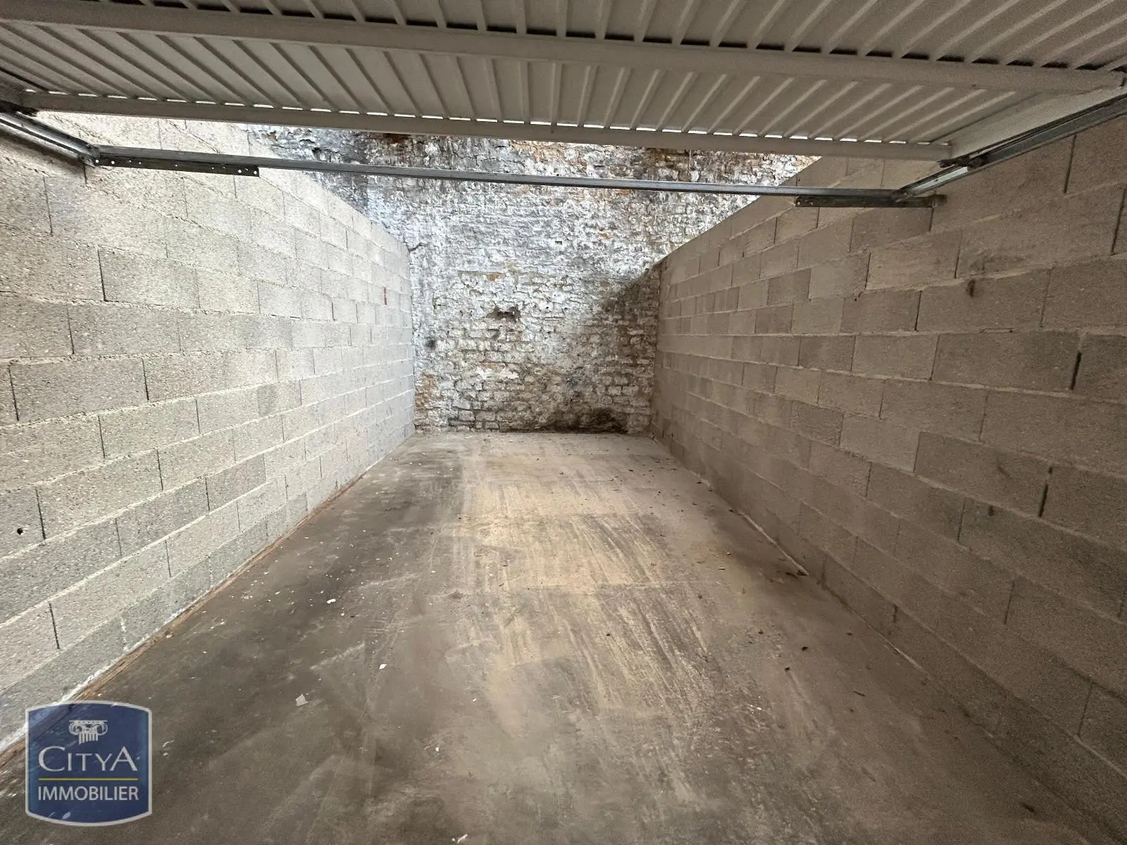 Photo 1 Parking 20m²