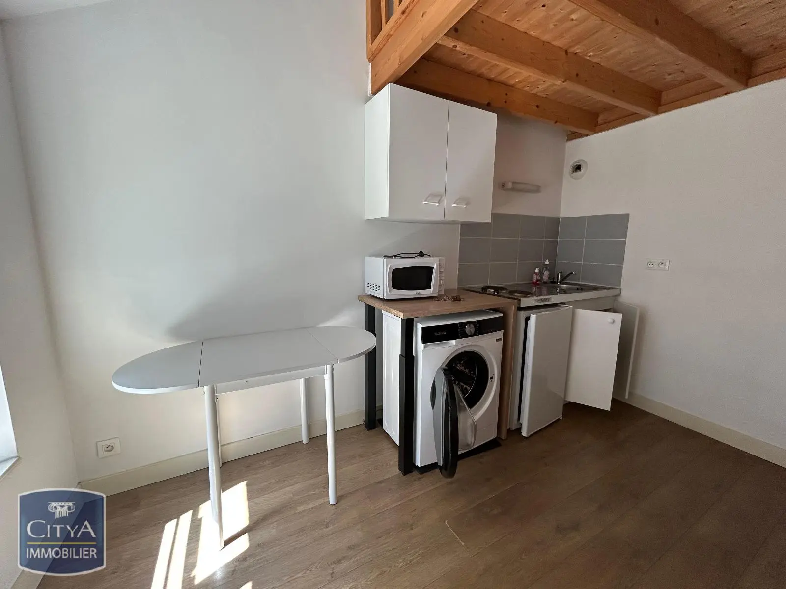 Photo 2 Appartement 1 pièce 18.53m²