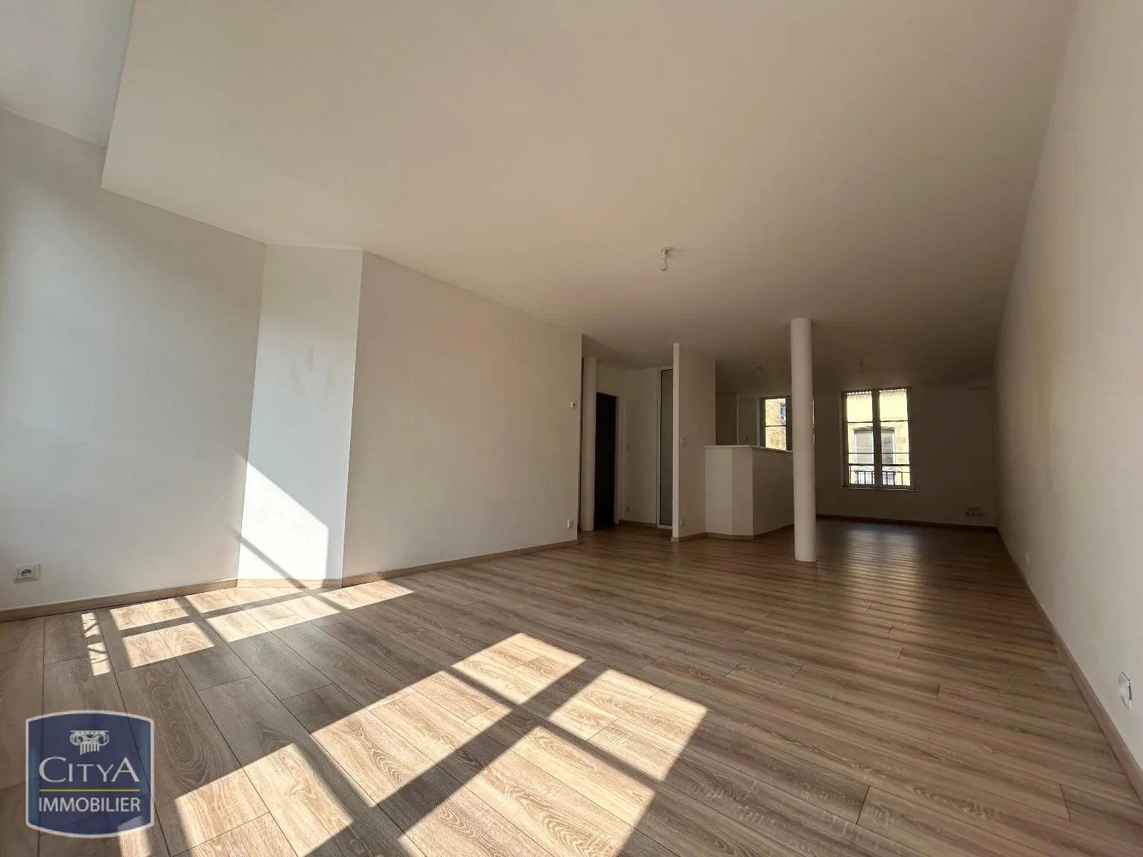 Photo 2 Appartement 2 pièces 71m²