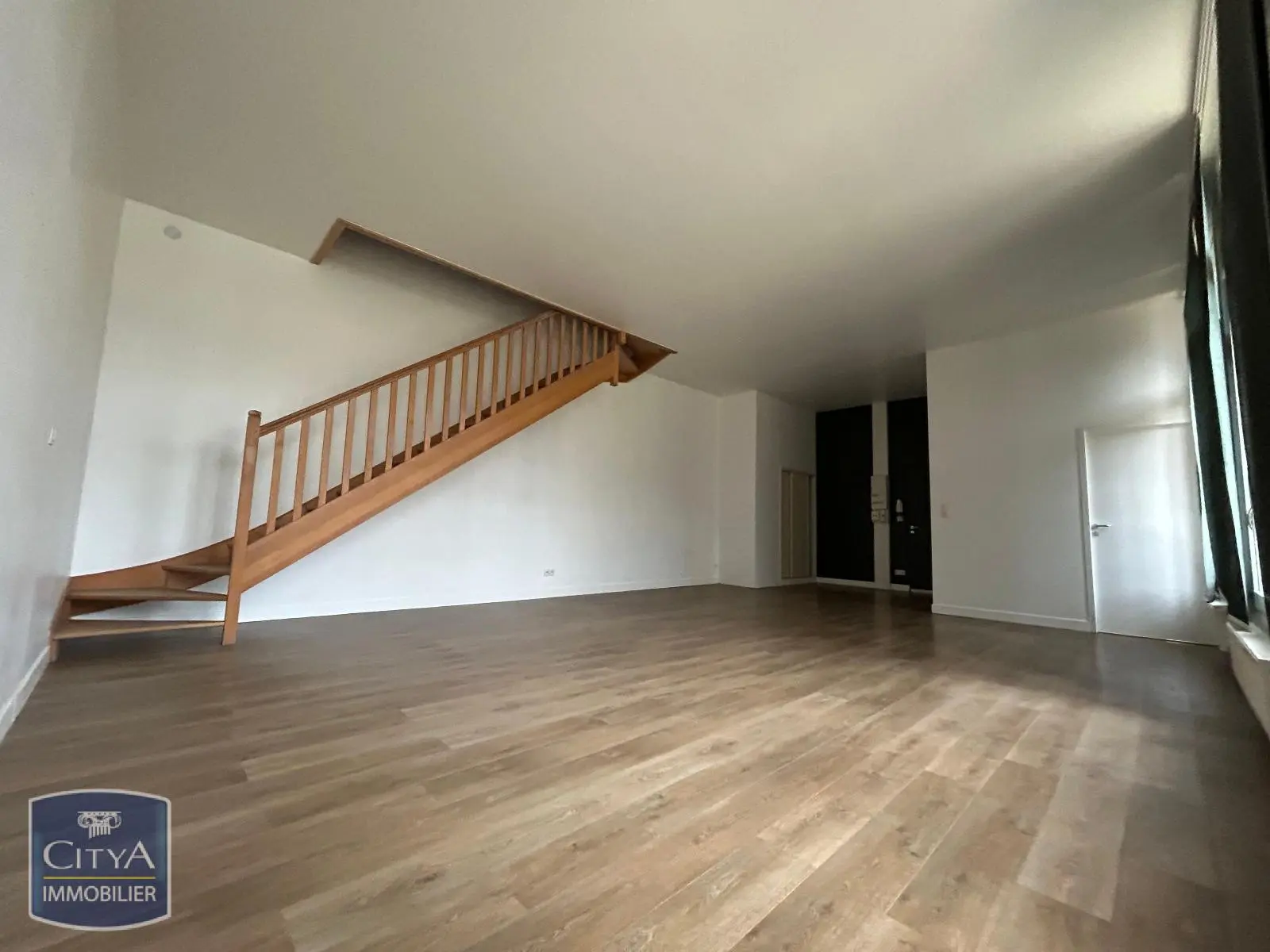 Photo 1 Appartement 3 pièces 99.87m²