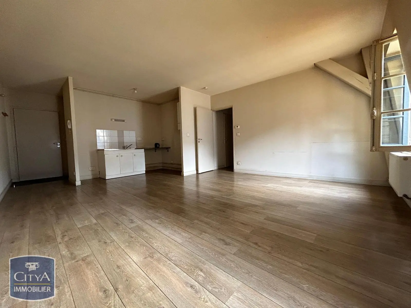 Photo 2 Appartement 2 pièces 46.37m²