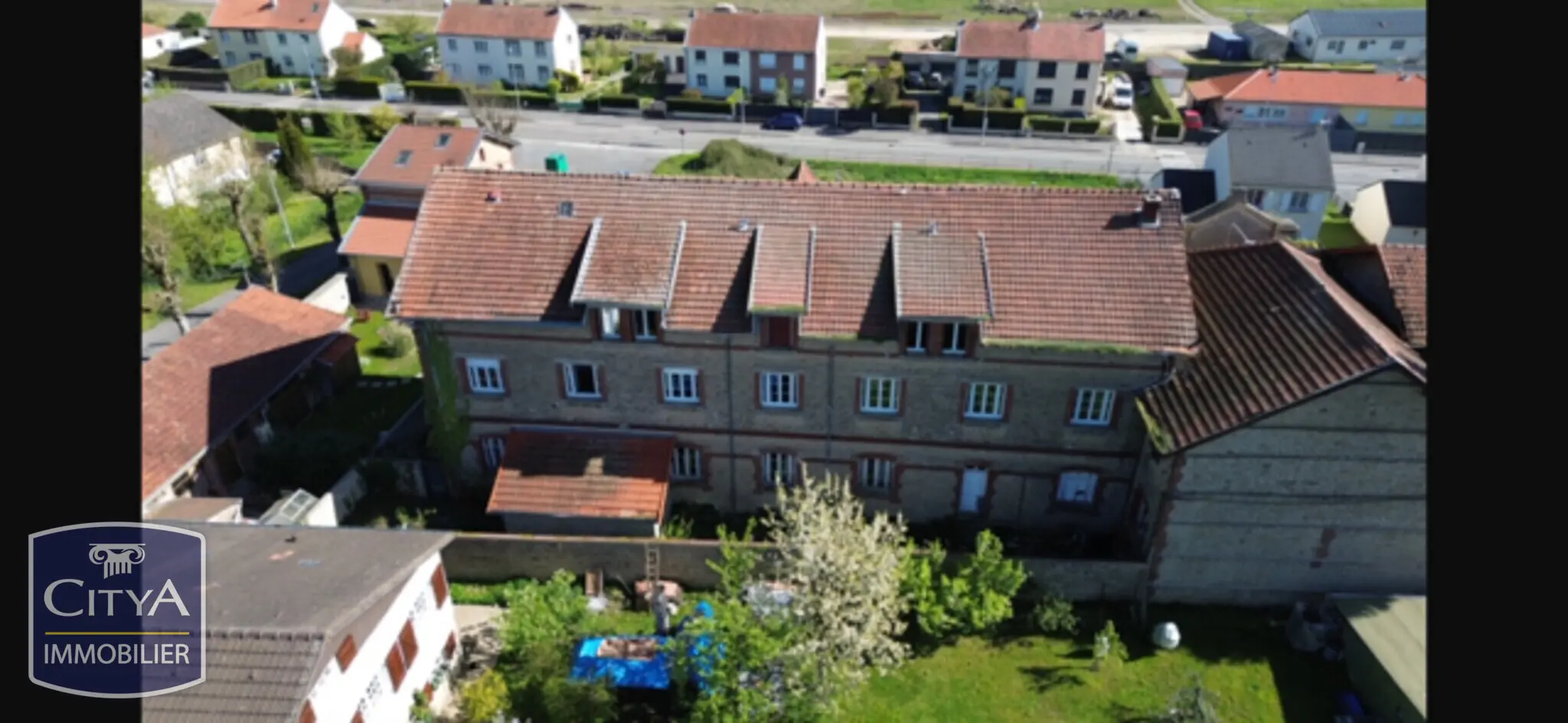 Photo 3 Immeuble 1200m²