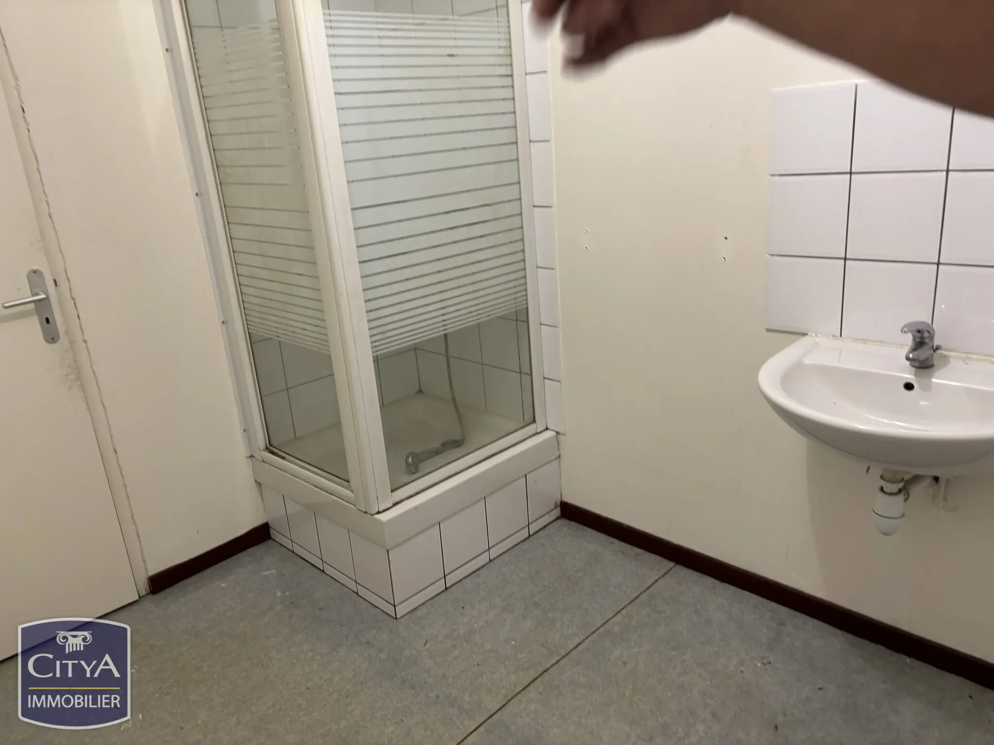 Photo 17 Local Professionnel 1450m²