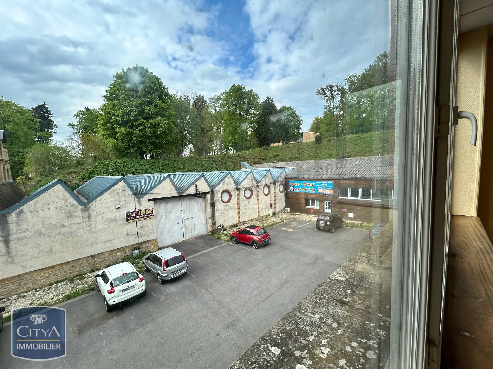 Photo 6 Local Professionnel 72.92m²