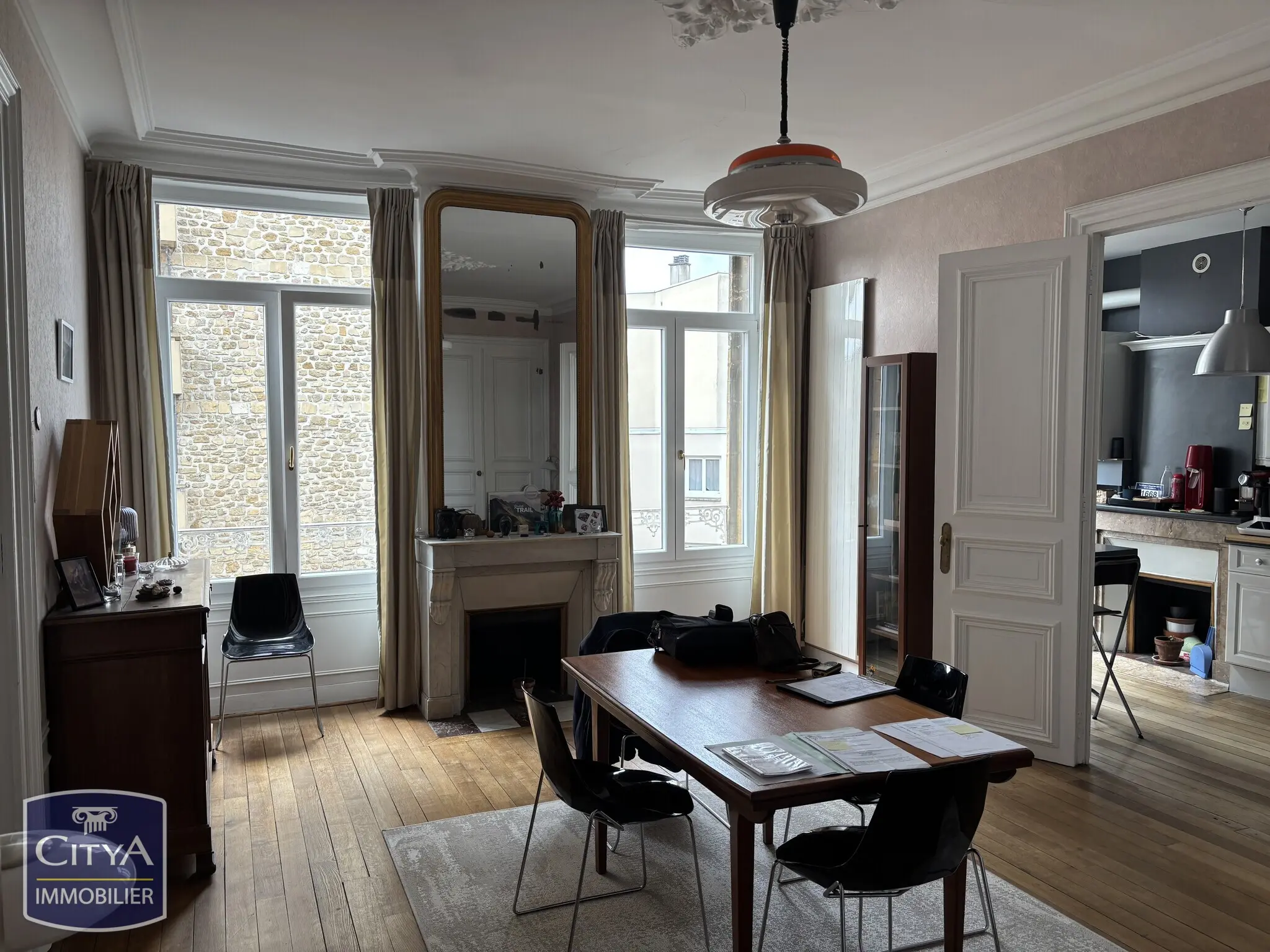 Photo 1 Appartement 4 pièces 139m²