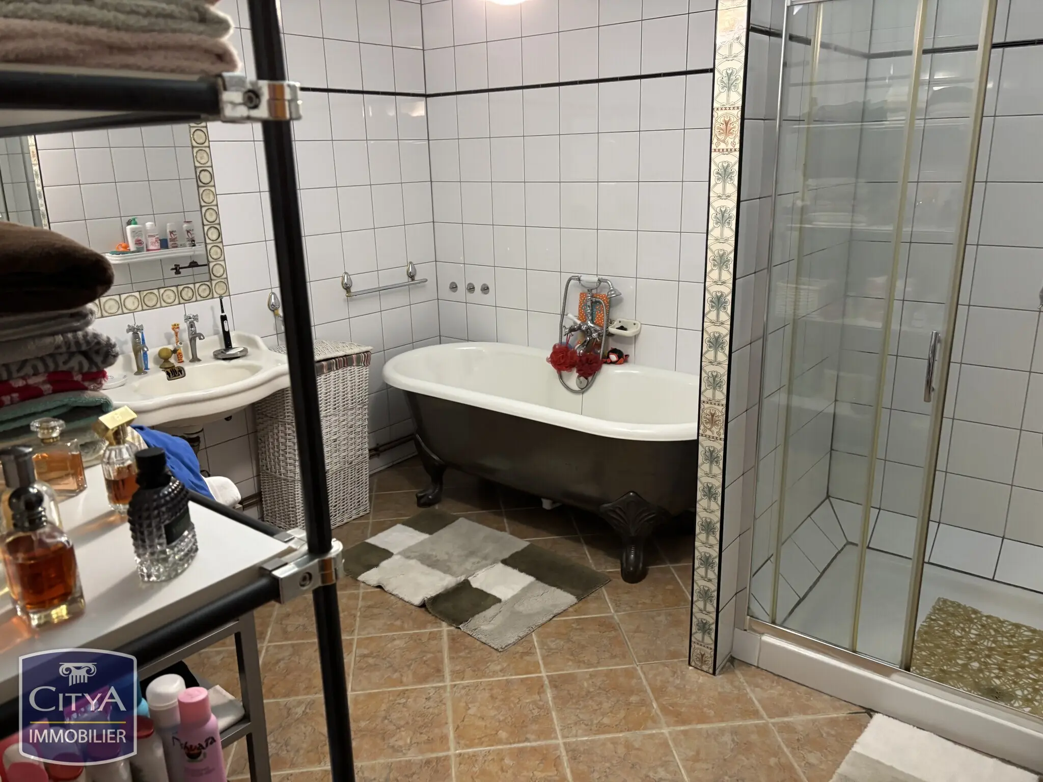 Photo 9 Local Commercial 320m²