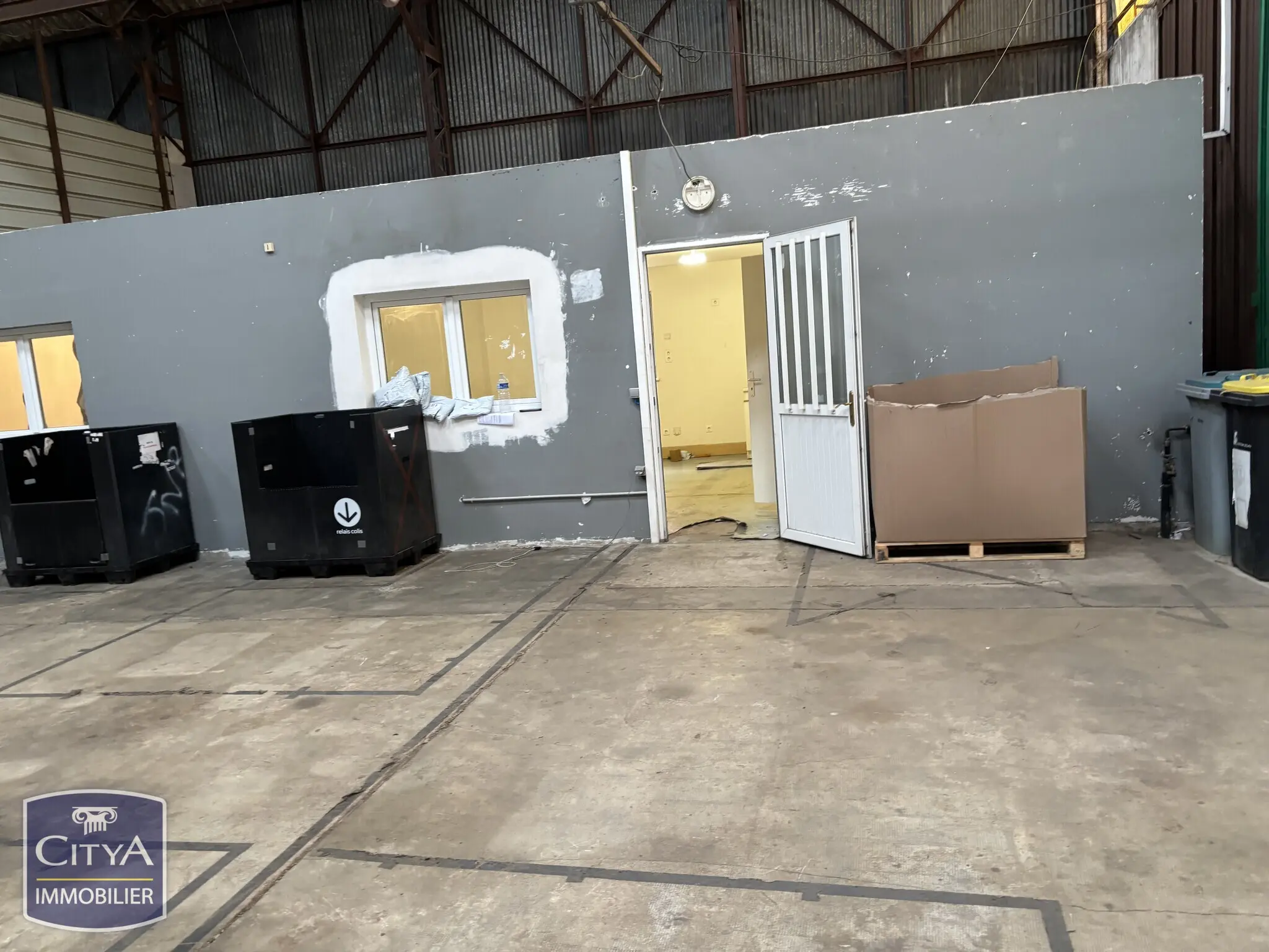 Photo 14 Local Professionnel 1450m²