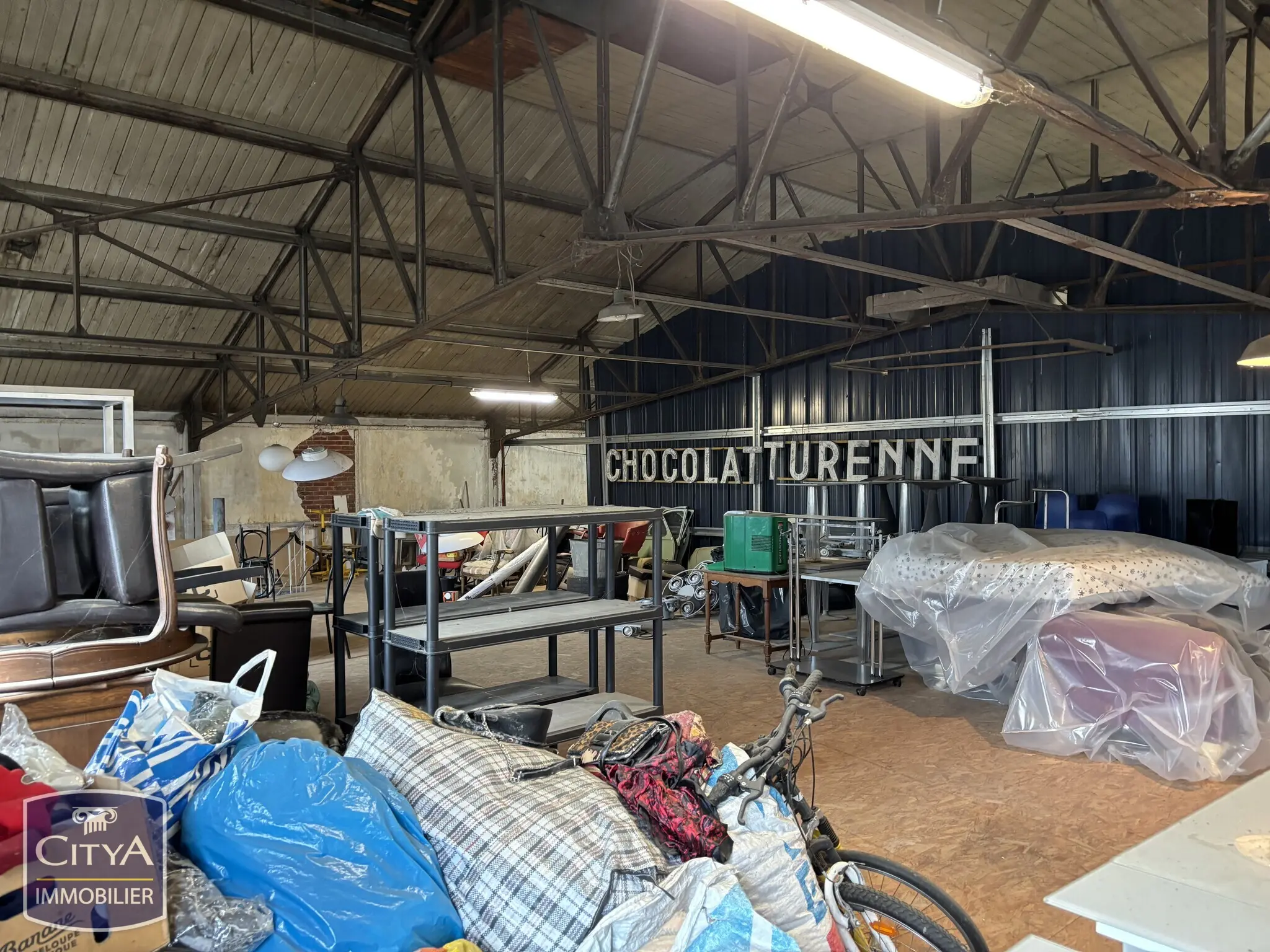 Photo 19 Local Commercial 320m²