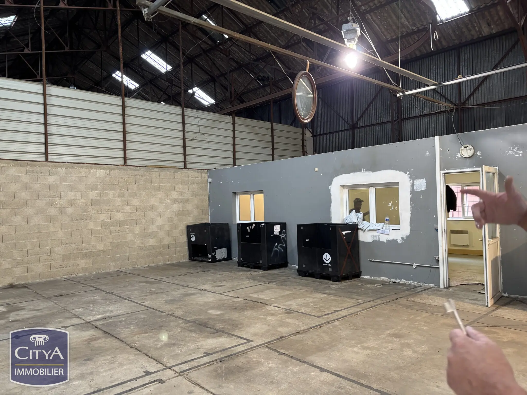 Photo 11 Local Professionnel 1450m²