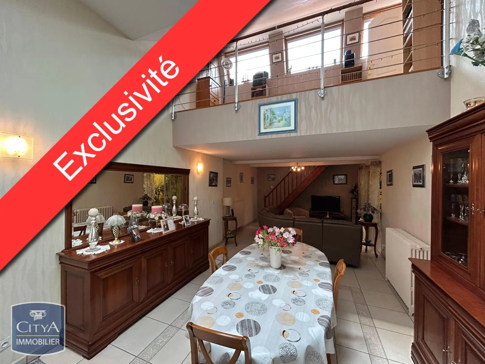 Photo 1 Appartement 4 pièces 188.74m²