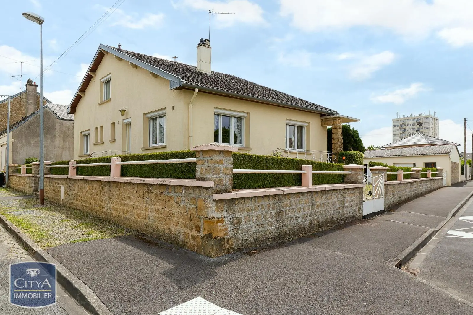 Photo 1 Maison 5 pièces 130m²