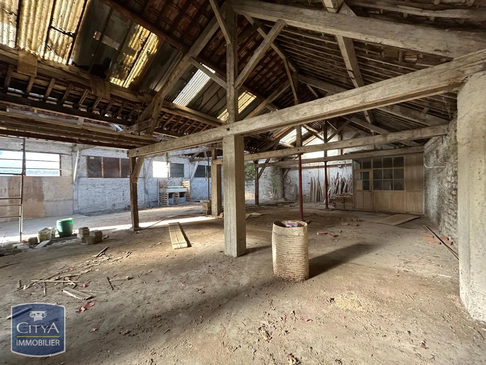 Photo 9 Local Industriel