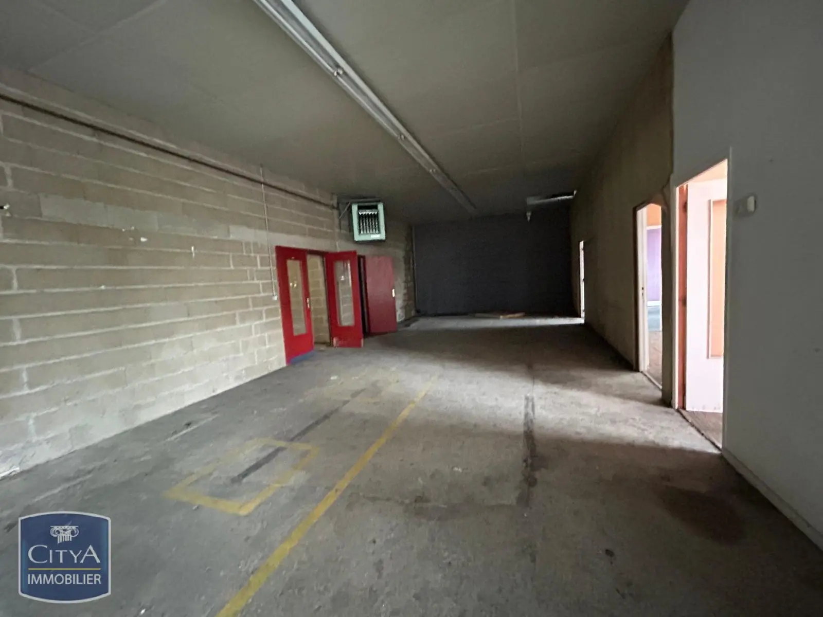 Photo 4 Local Professionnel 1360m²