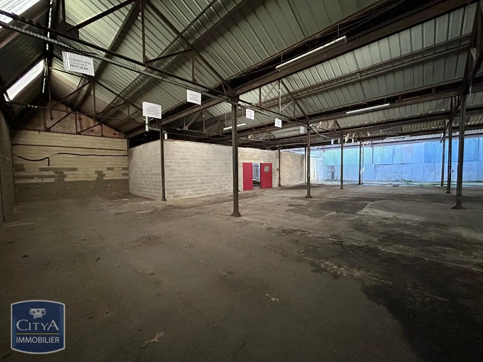 Photo 18 Local Professionnel 1360m²