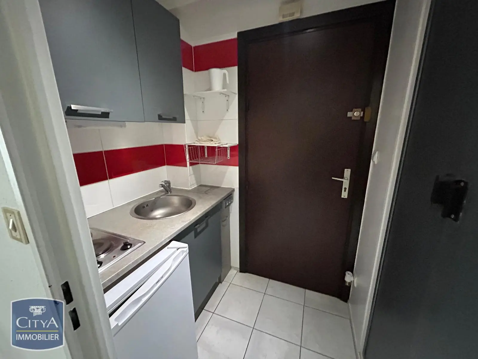 Photo 2 Appartement 1 pièce 14.54m²