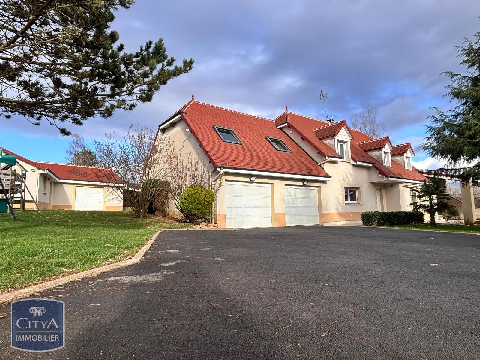 Photo 4 Maison 10 pièces 239.6m²