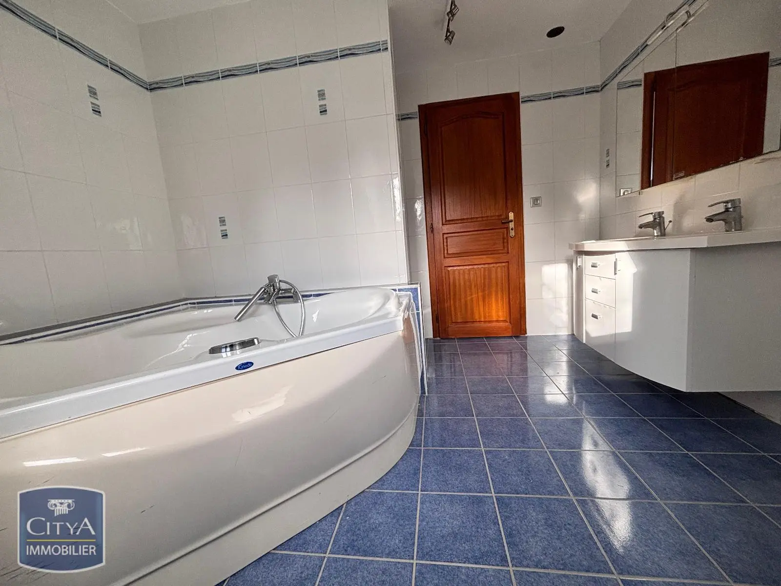 Photo 10 Maison 10 pièces 239.6m²