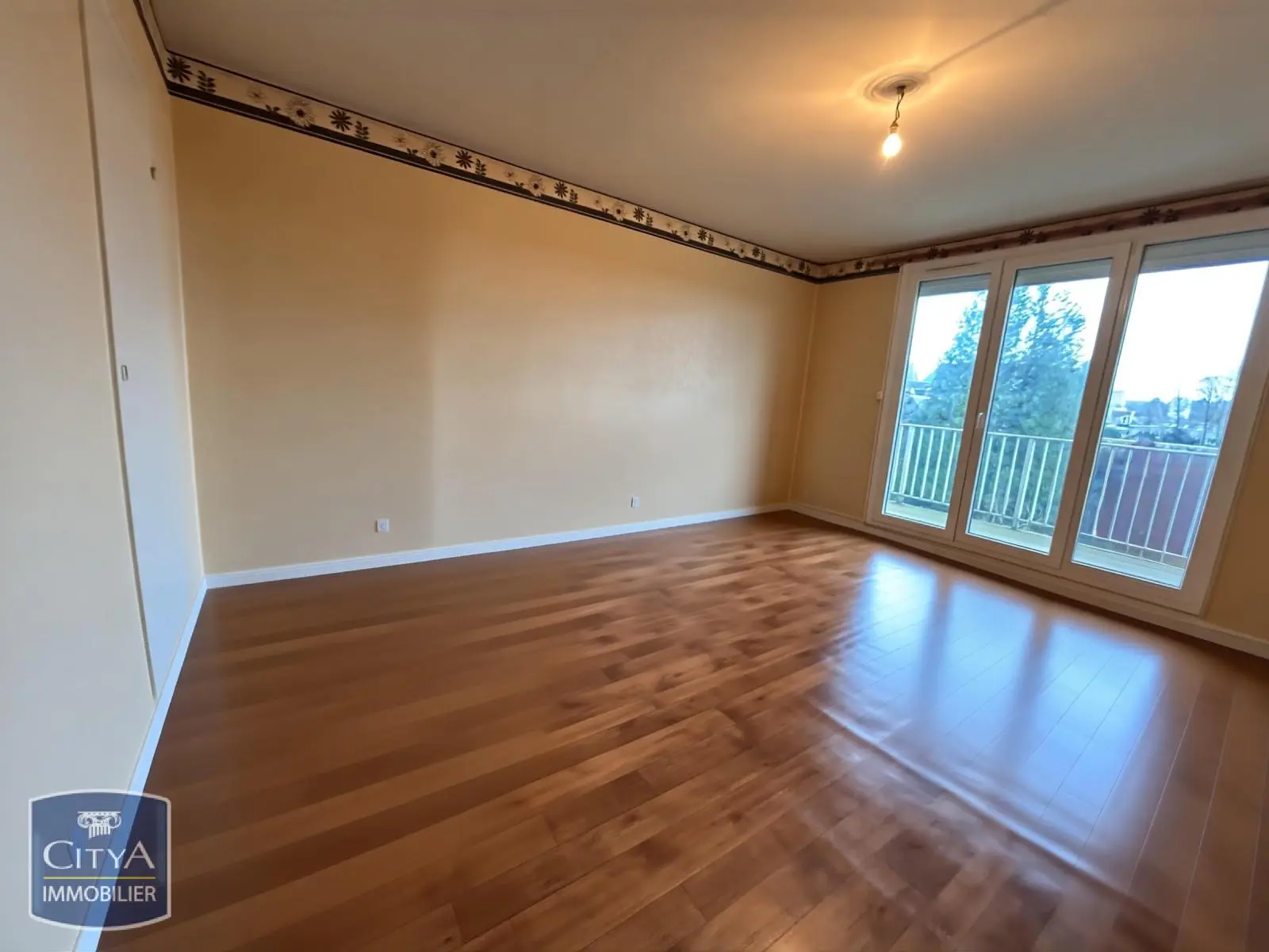 Photo 2 Appartement 2 pièces 61m²