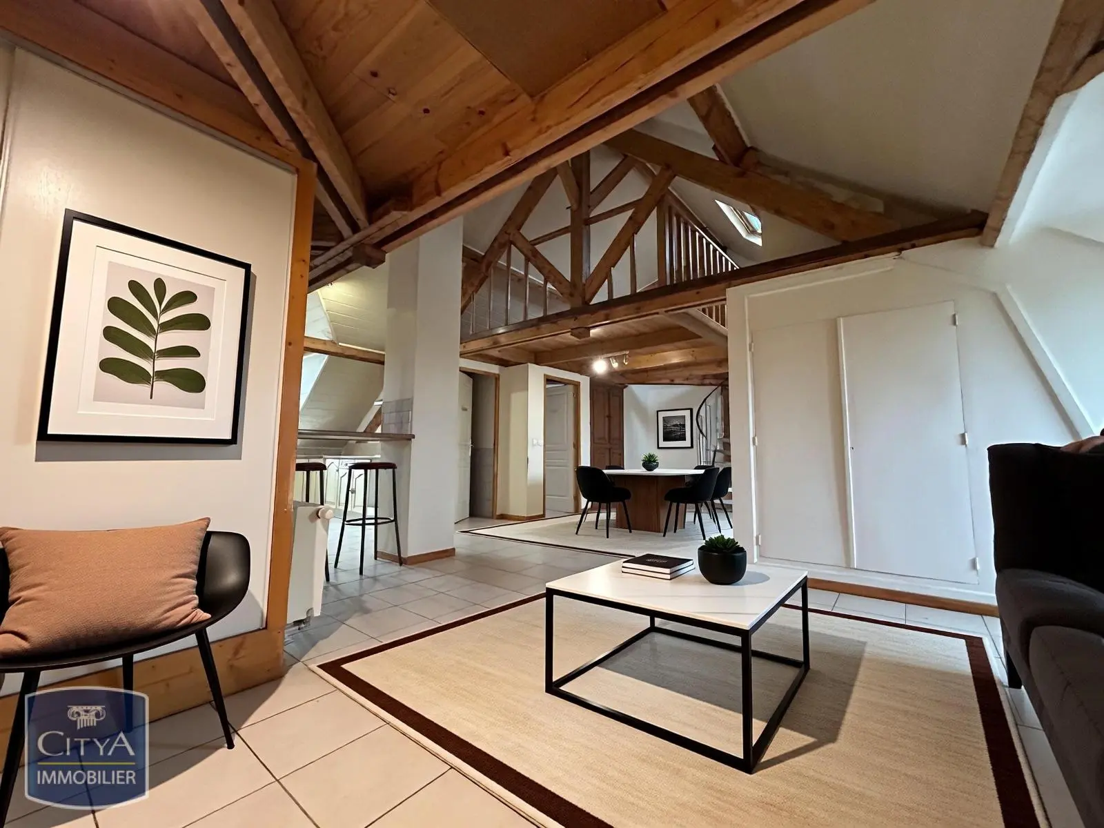 Photo 1 Appartement 3 pièces 94m²