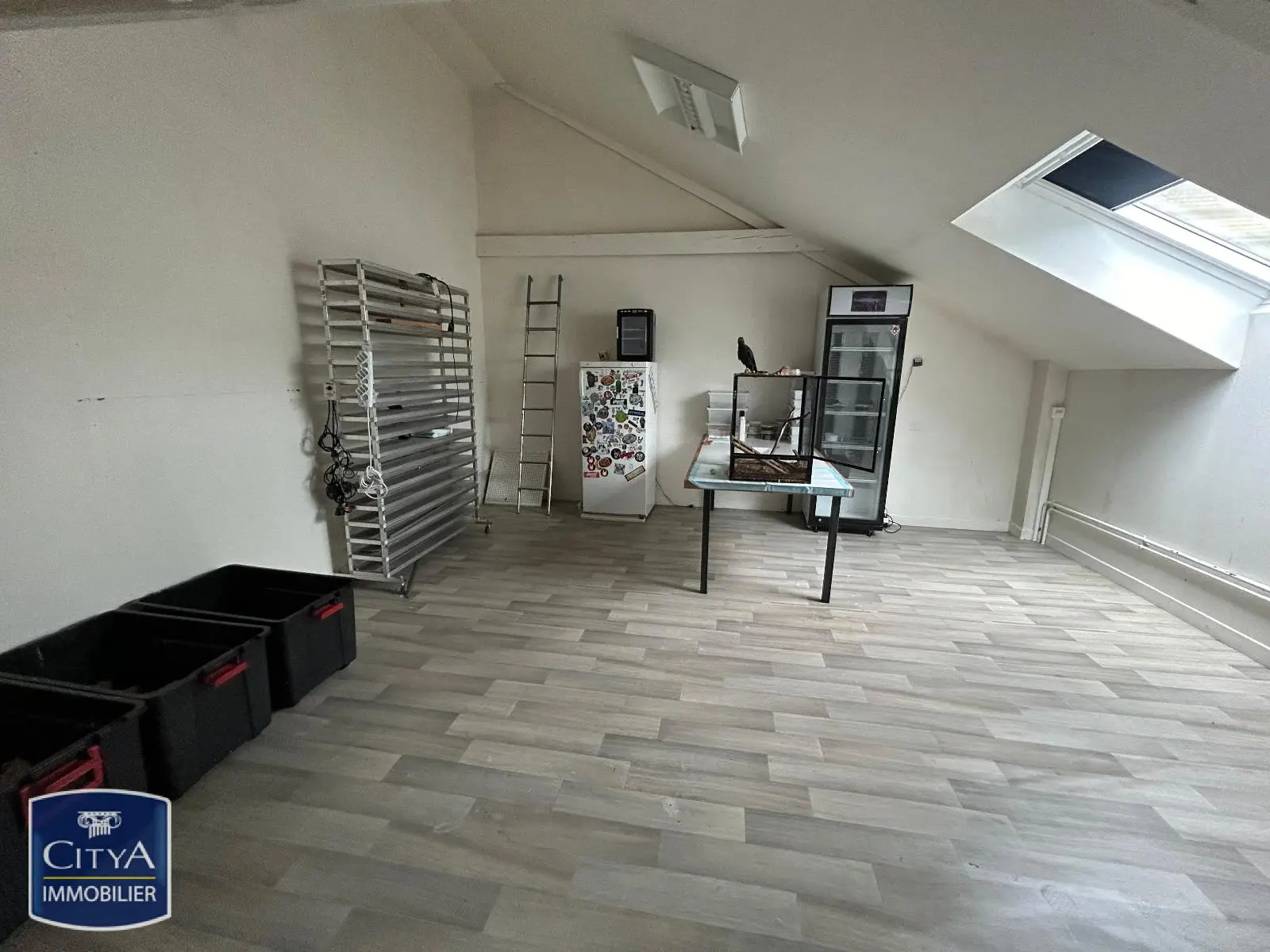 Photo 6 Local Commercial 235m²