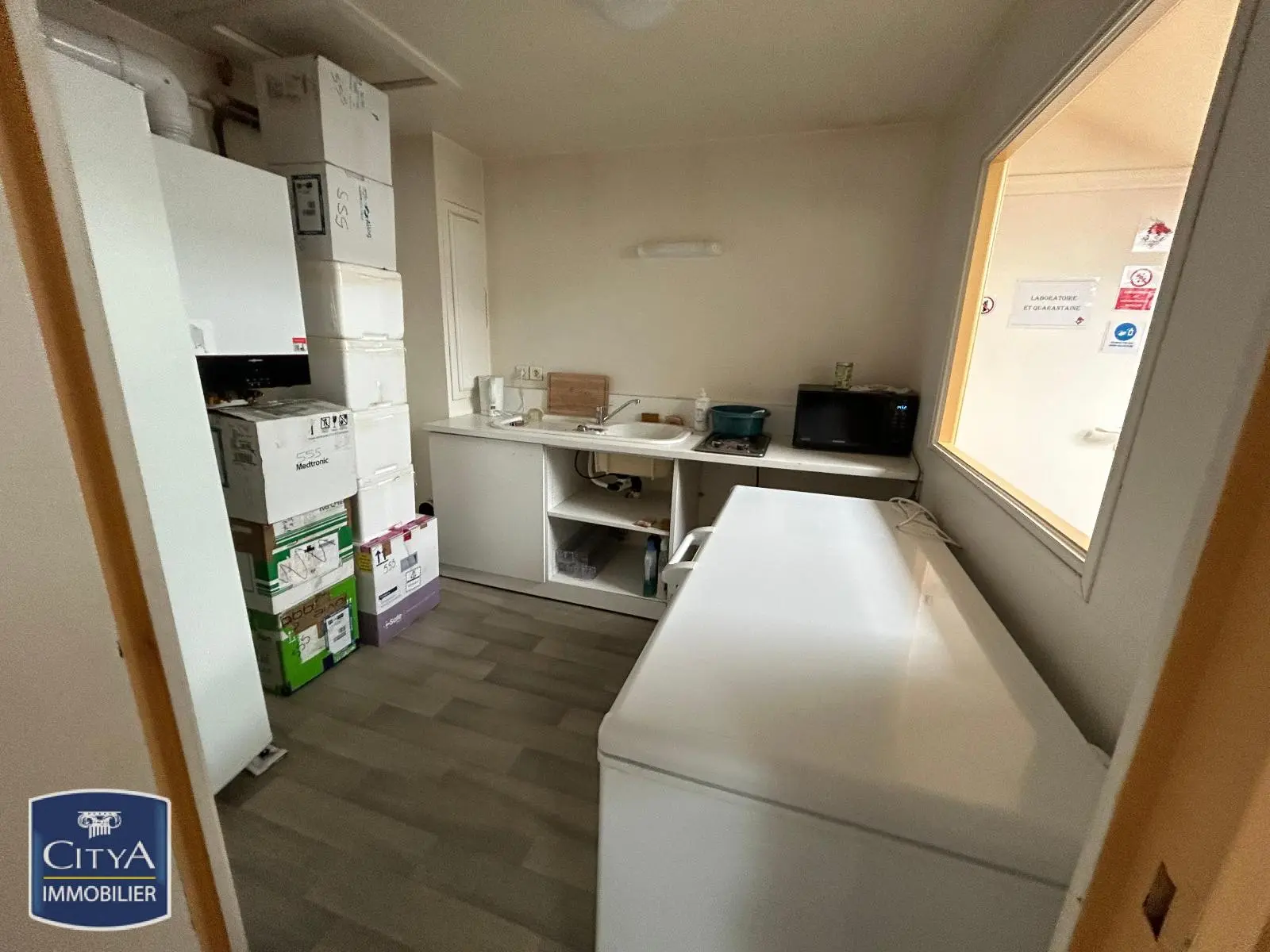 Photo 9 Local Commercial 235m²