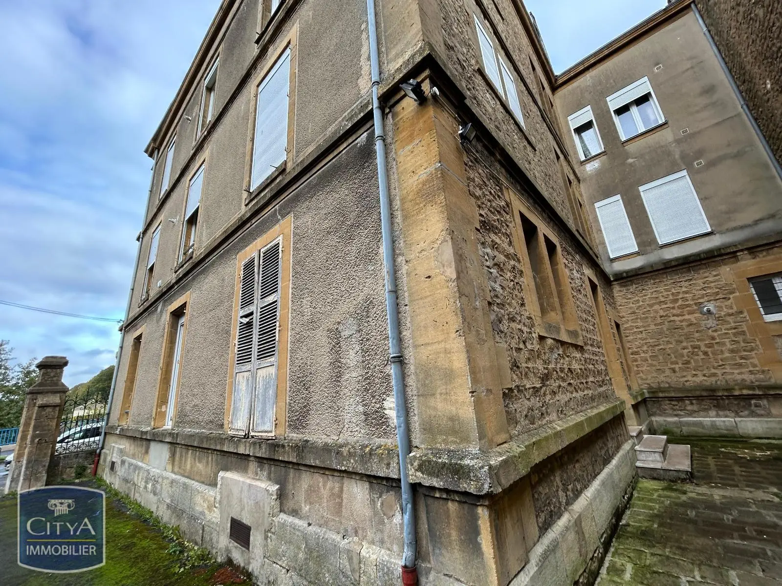 Photo 1 Appartement 1 pièce 40m²