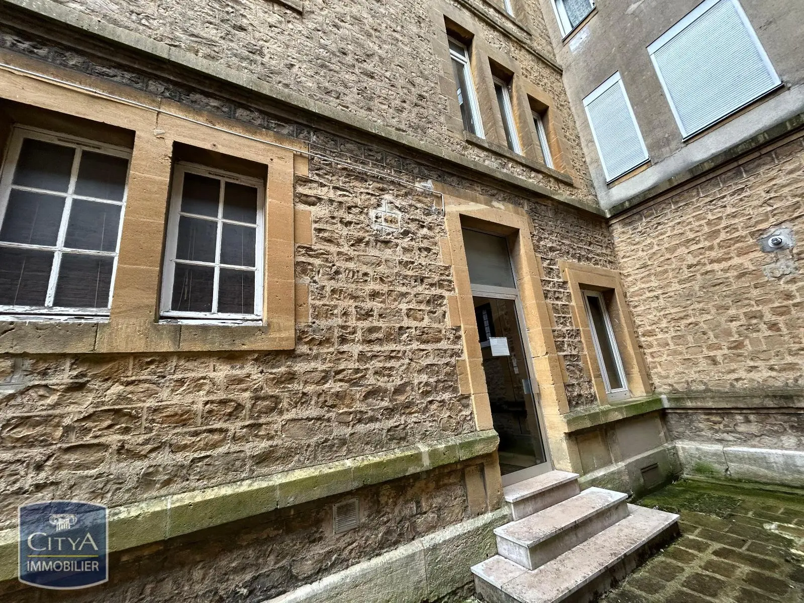 Photo 2 Appartement 1 pièce 40m²