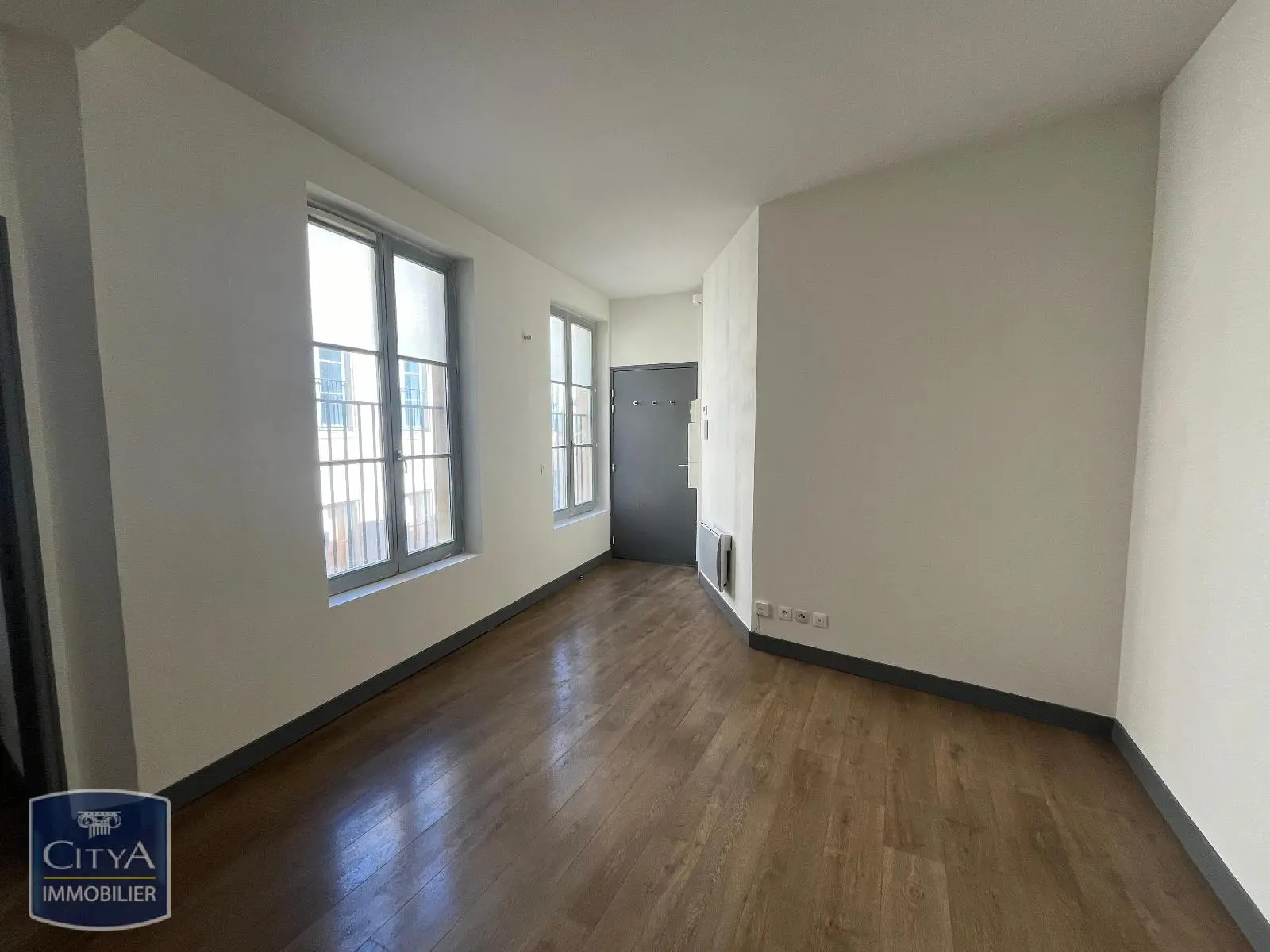 Photo 10 Appartement 2 pièces 75m²
