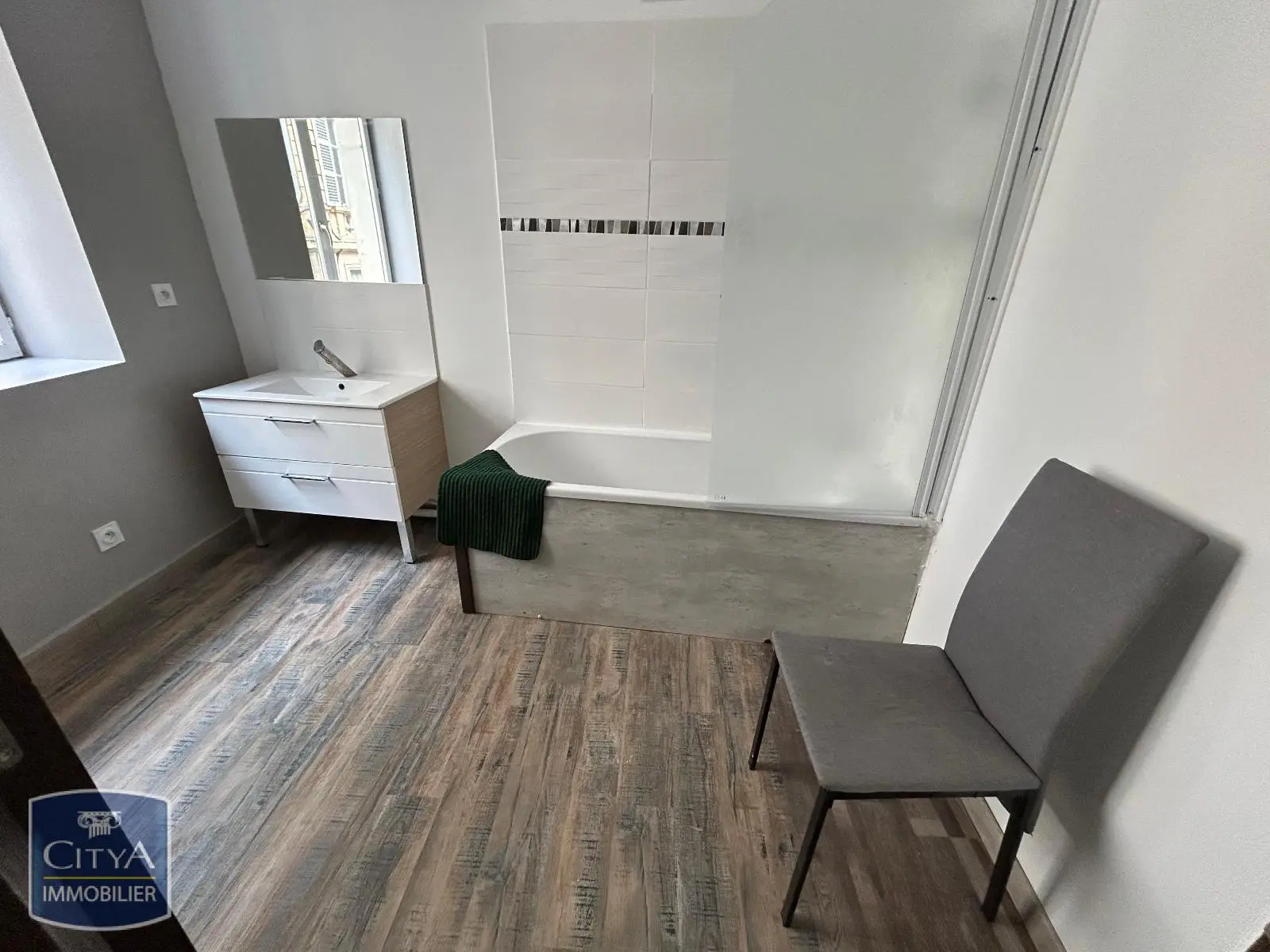 Photo 8 Maison 4 pièces 80m²