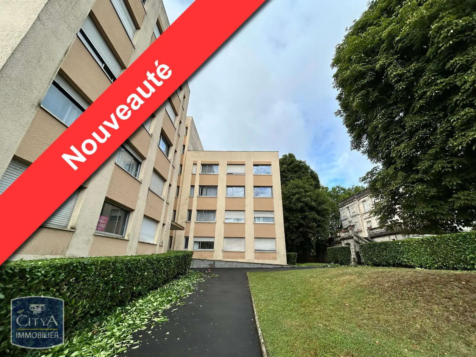 Photo 1 Appartement 1 pièce 31.73m²
